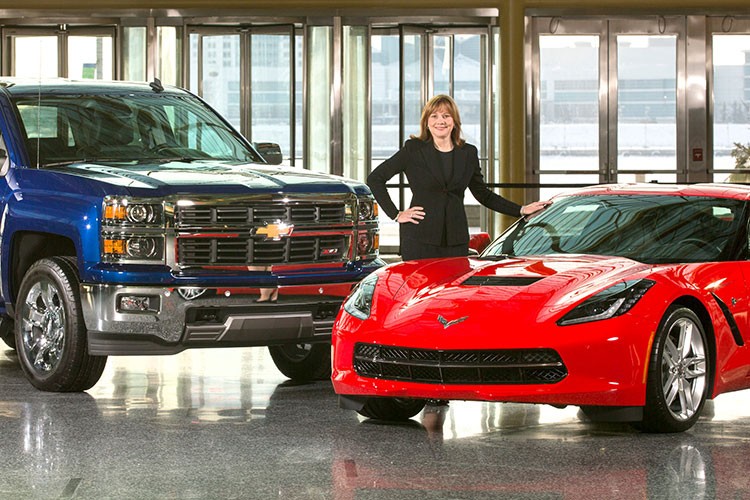 Mary Barra, người vừa giữ chức chủ tịch GM xứng đáng là người phụ nữ quyền lực nhất trong  ngành công nghiệp ôtô thế giới. Thậm chí, tạp chí Fortune còn bầu chọn bà là người phụ nữ quyền lực nhất trong kinh doanh vượt qua nhiều CEO phái mạnh nổi tiếng khác.